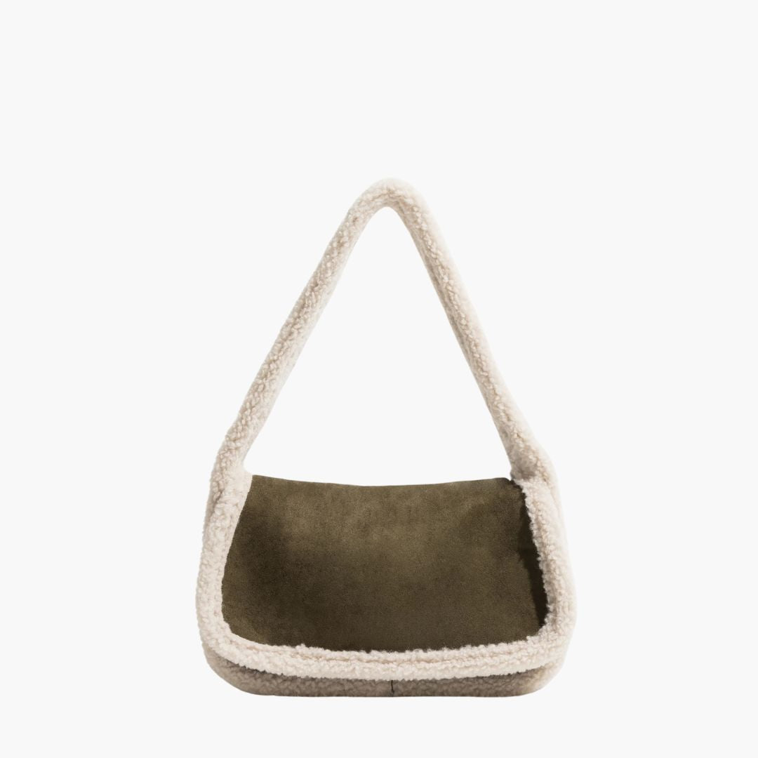 Baguette Taske med Teddy Detaljer | Blød Struktur | Trendy Design