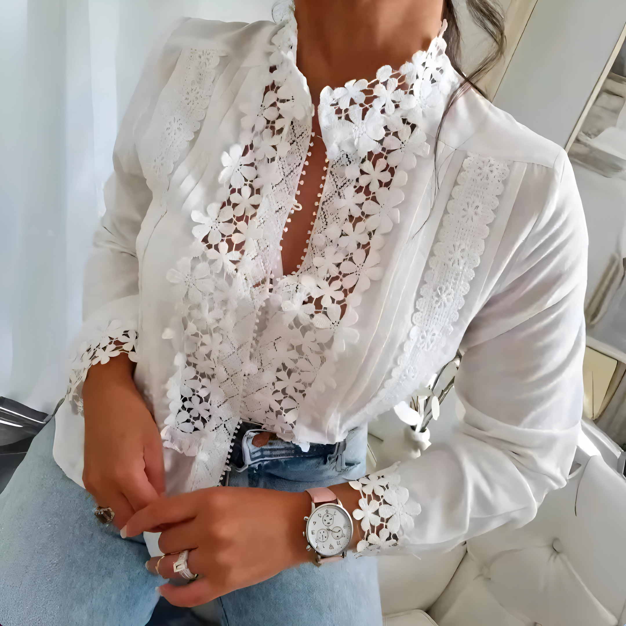 Bluse med Blonder | Elegant Design | Feminine Detaljer