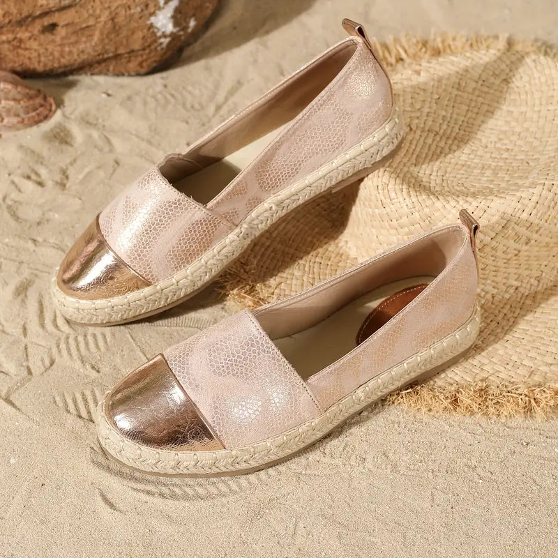Espadrilles med Skinnende Tåkappe | Vævet Sål | Sommerlig og Elegant