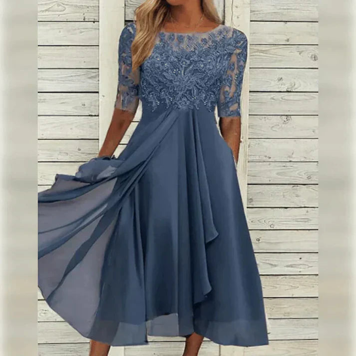 Kjole med Broderet Overdel | Asymmetrisk Skørt | Elegant og Flydende