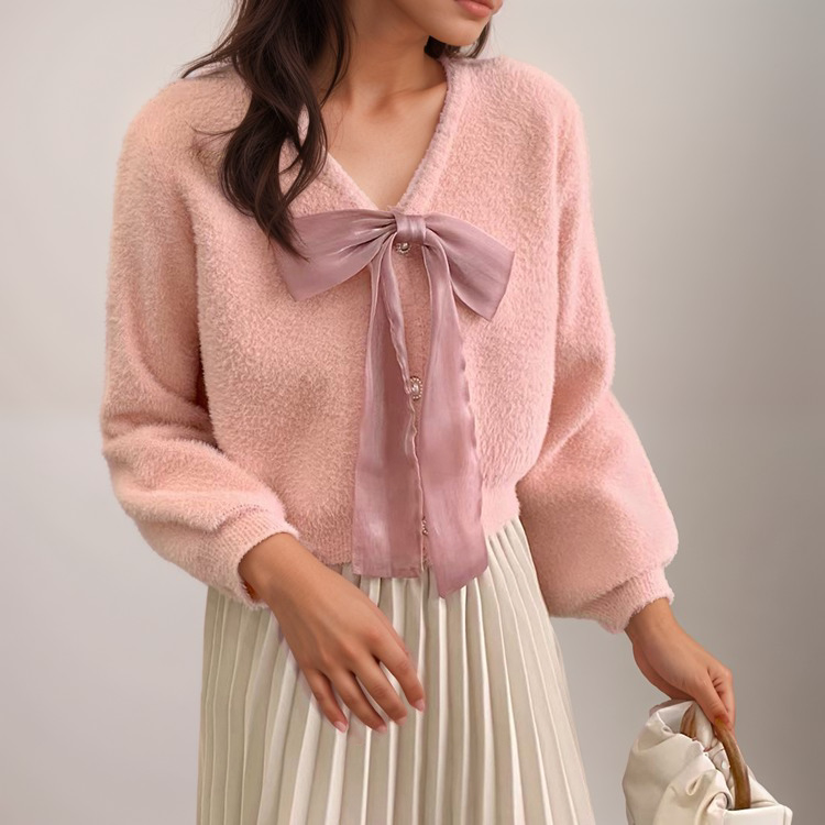 Fluffy Cardigan | Satin Sløjfe | Feminin Elegance