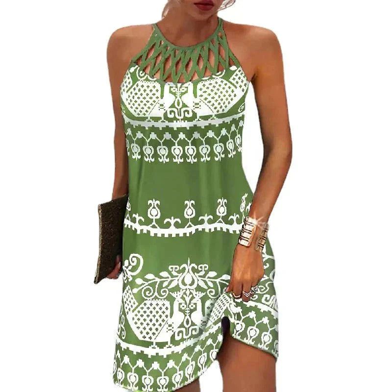 Kort Kjole med Etno Print | Halterneck Design | Farverig og Sommerlig