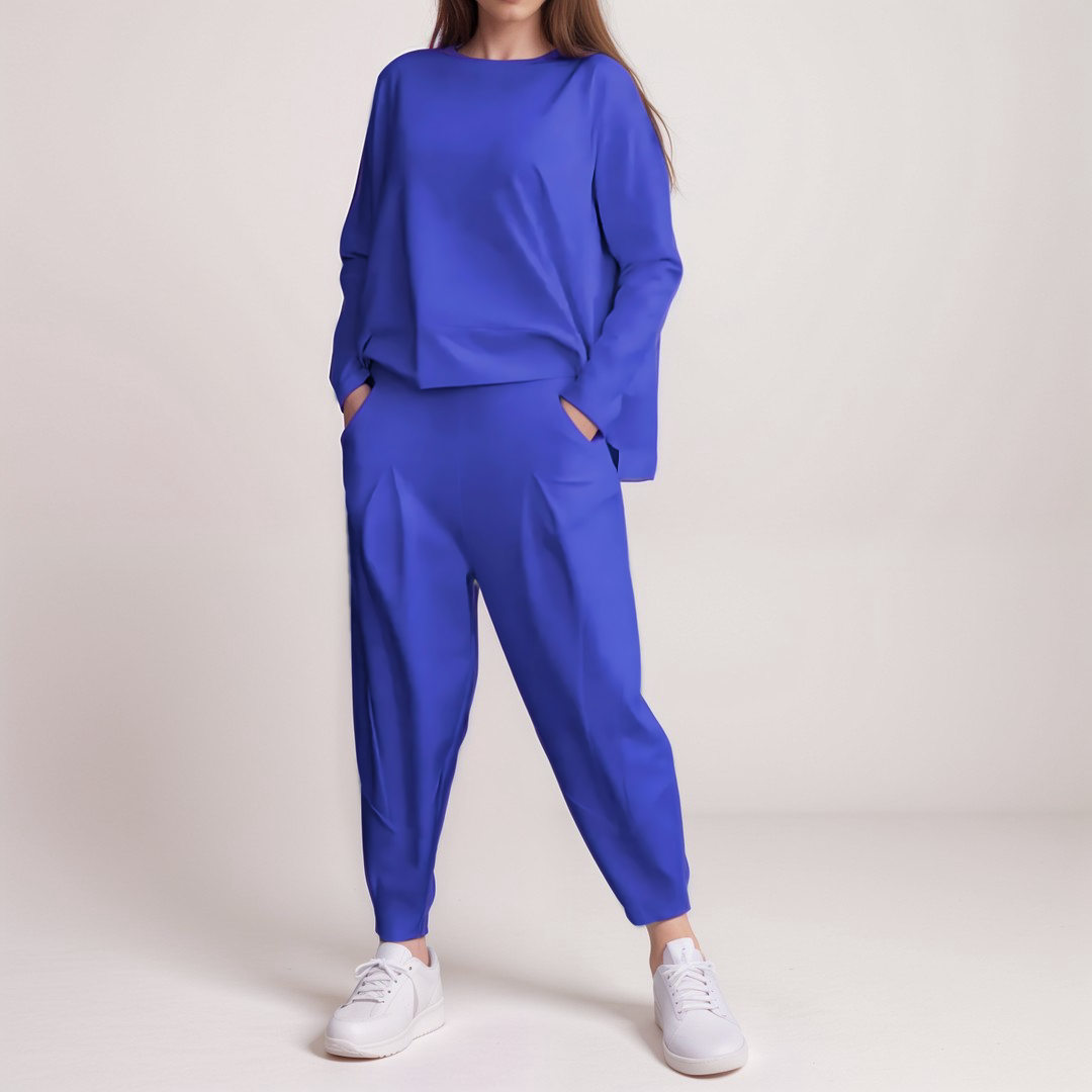 Afslappet Sæt | Oversize Bluse | Taperede Bukser