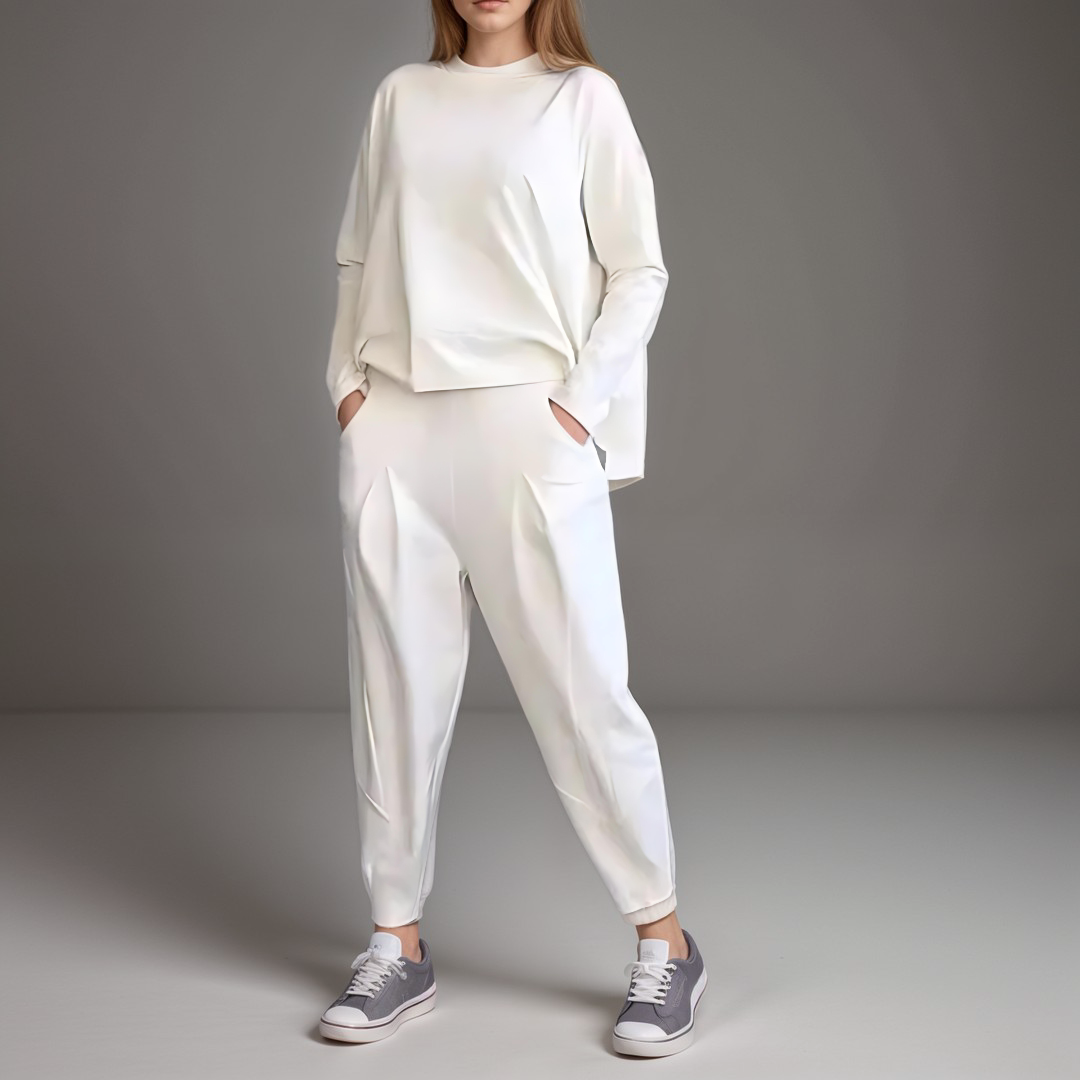 Afslappet Sæt | Oversize Bluse | Taperede Bukser