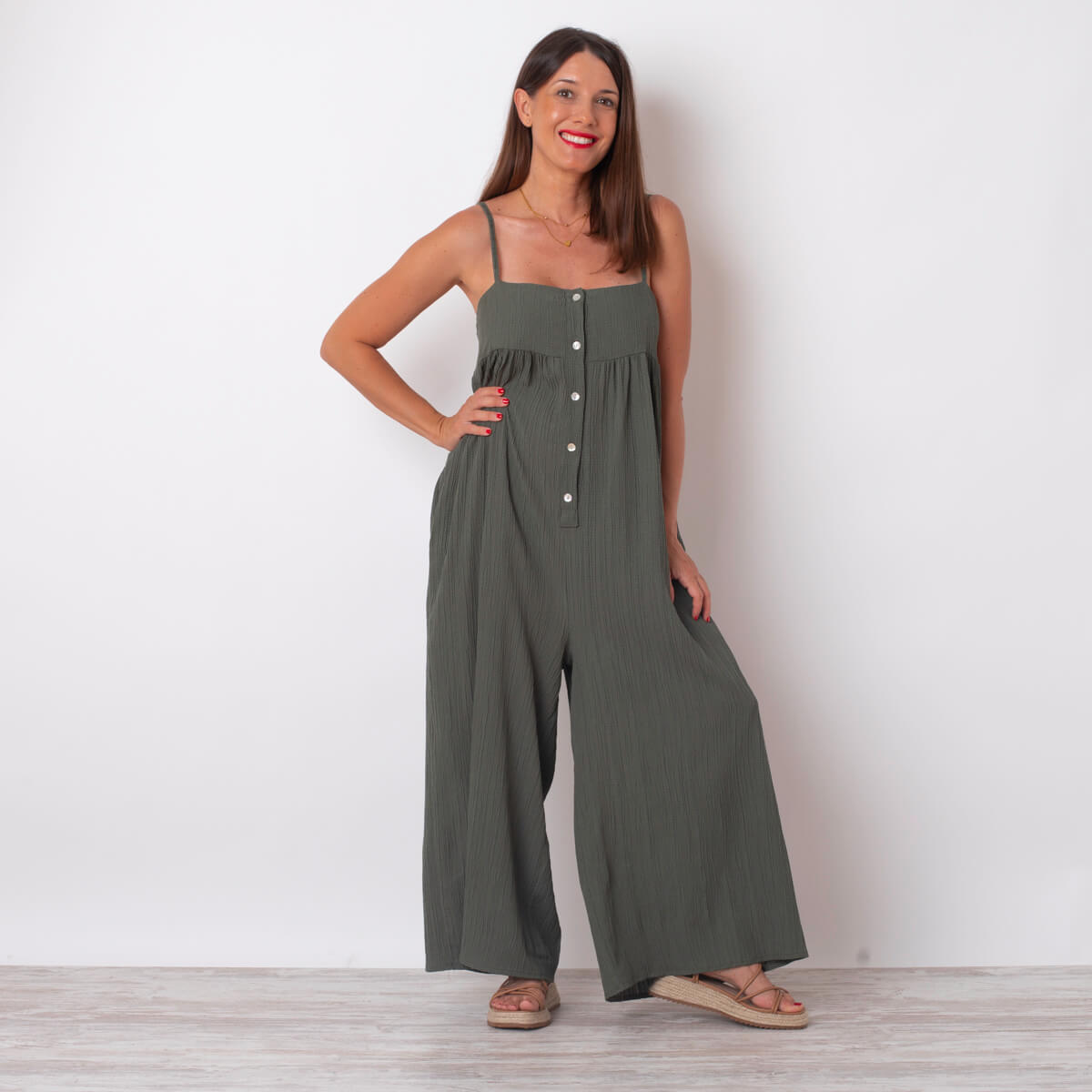 Løs Jumpsuit med Knapper | Let & Komfortabel | Casual Chic