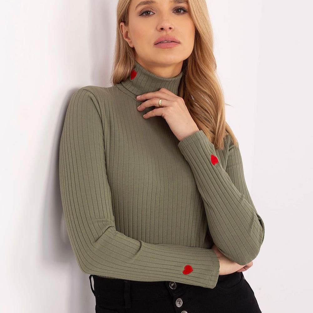 Ribbet Bluse | Høj Hals | Dekorative Detaljer