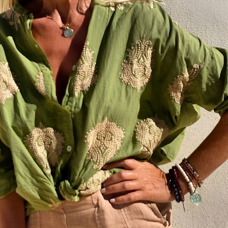 Skjorte med Broderede Motiver | Let Oversize Snit | Boheme & Elegant